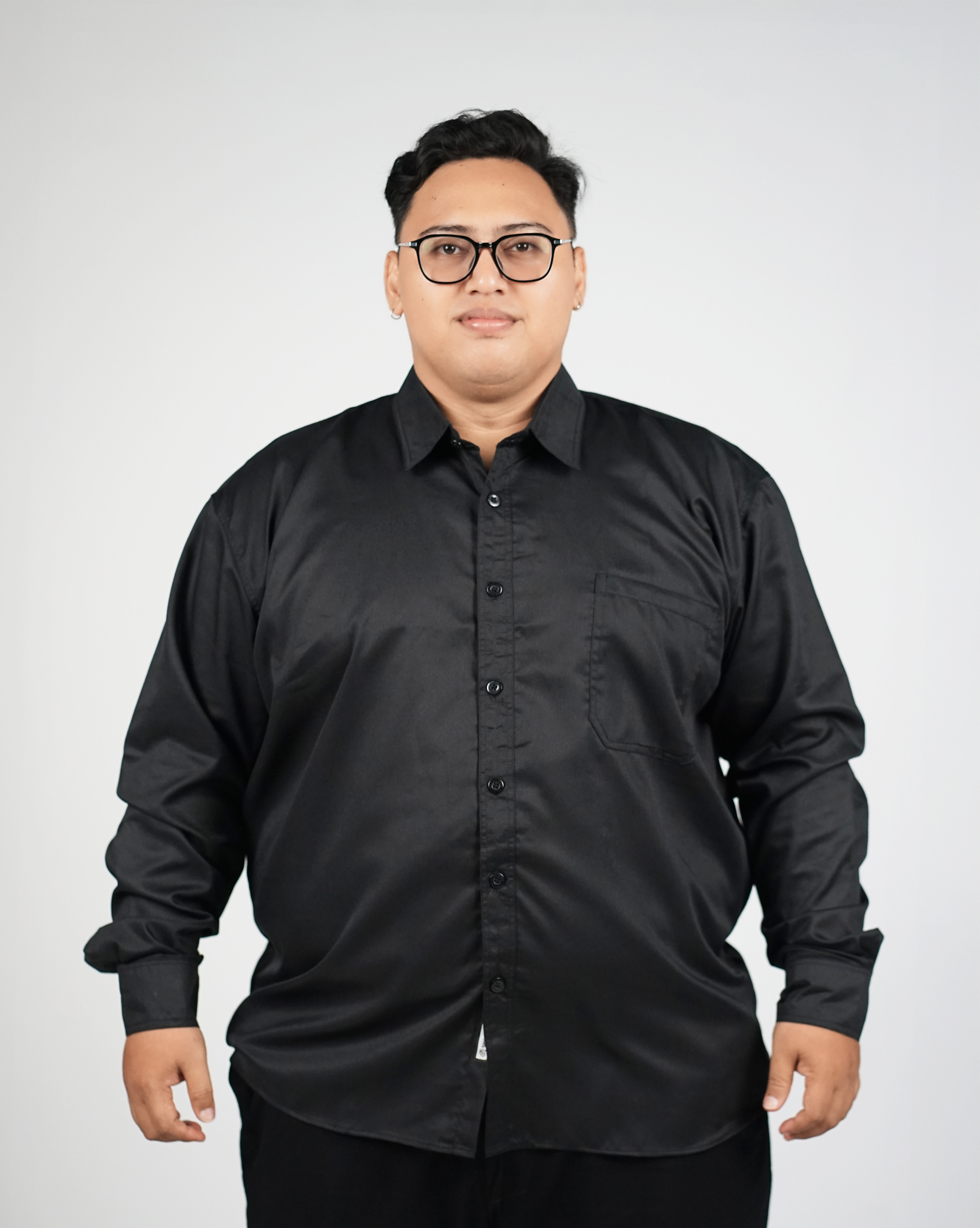Kemeja Lengan Panjang Hitam Big Size (3XL-8XL) | Big Jordan
