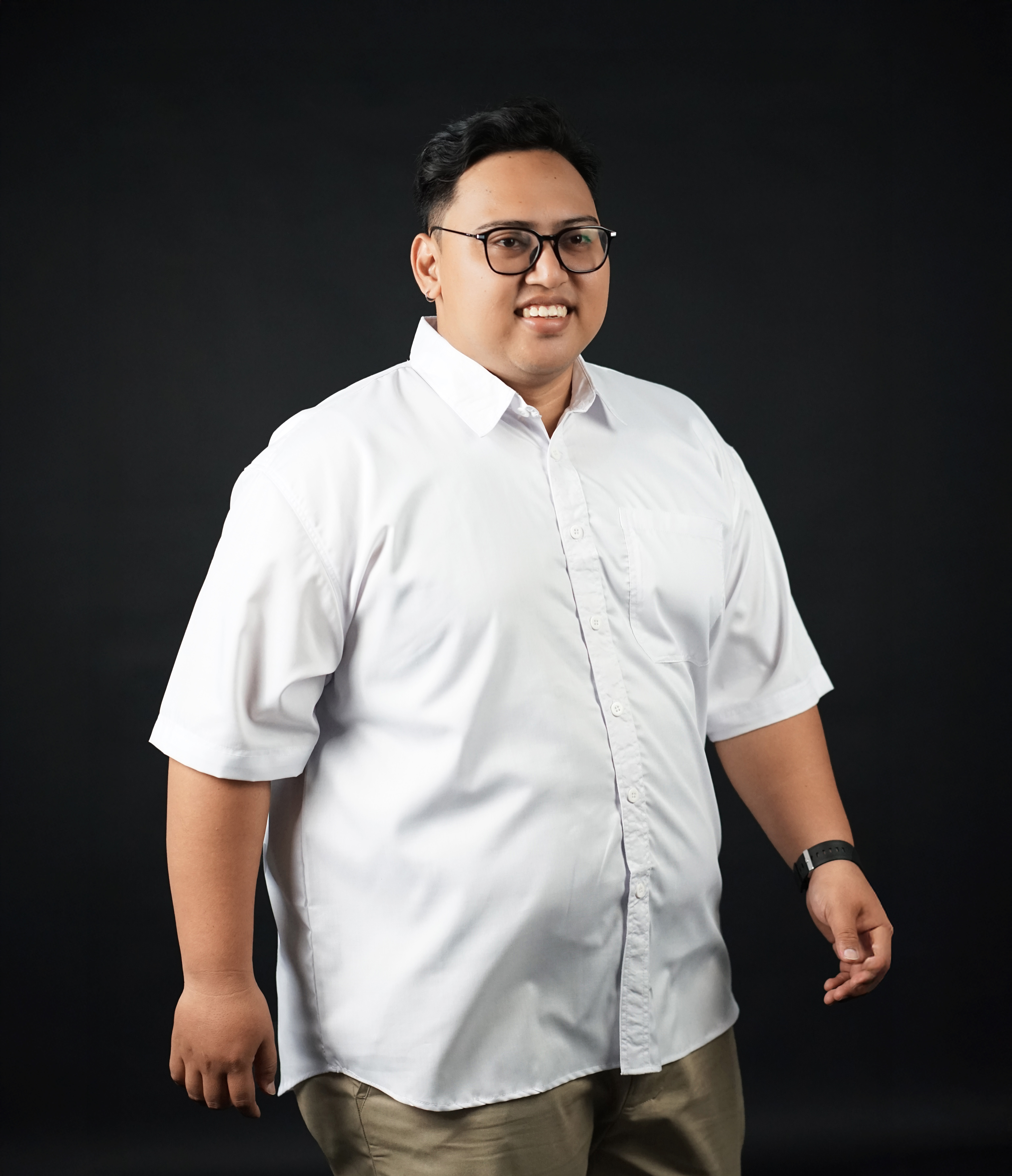 Kemeja Pria Big Size Polos Putih Lengan Pendek Ukuran Jumbo 3XL-8XL - BigJordan 2