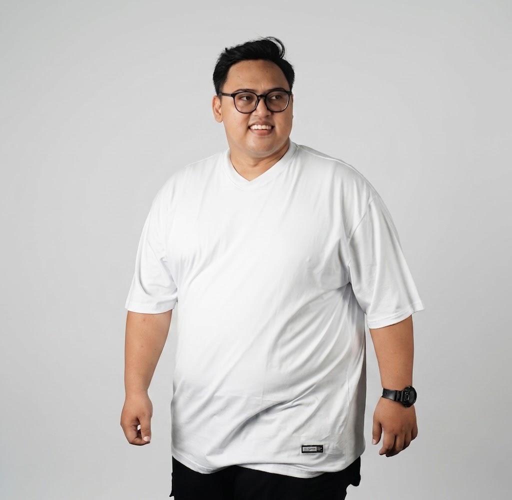 KAOS V-NECK PUTIH