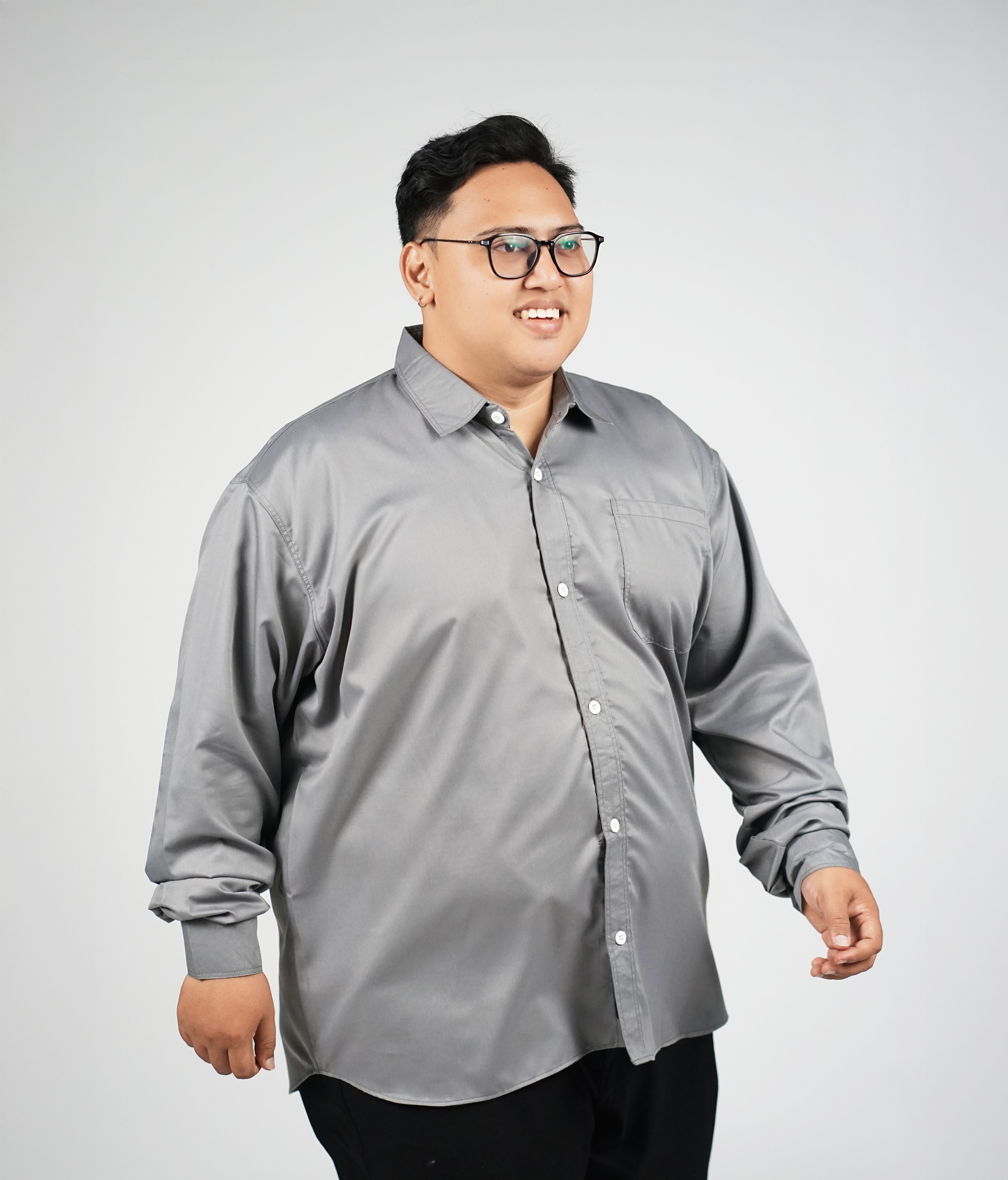 Kemeja Lengan Panjang Abu Muda Big Size (3XL-8XL) | Big Jordan 2