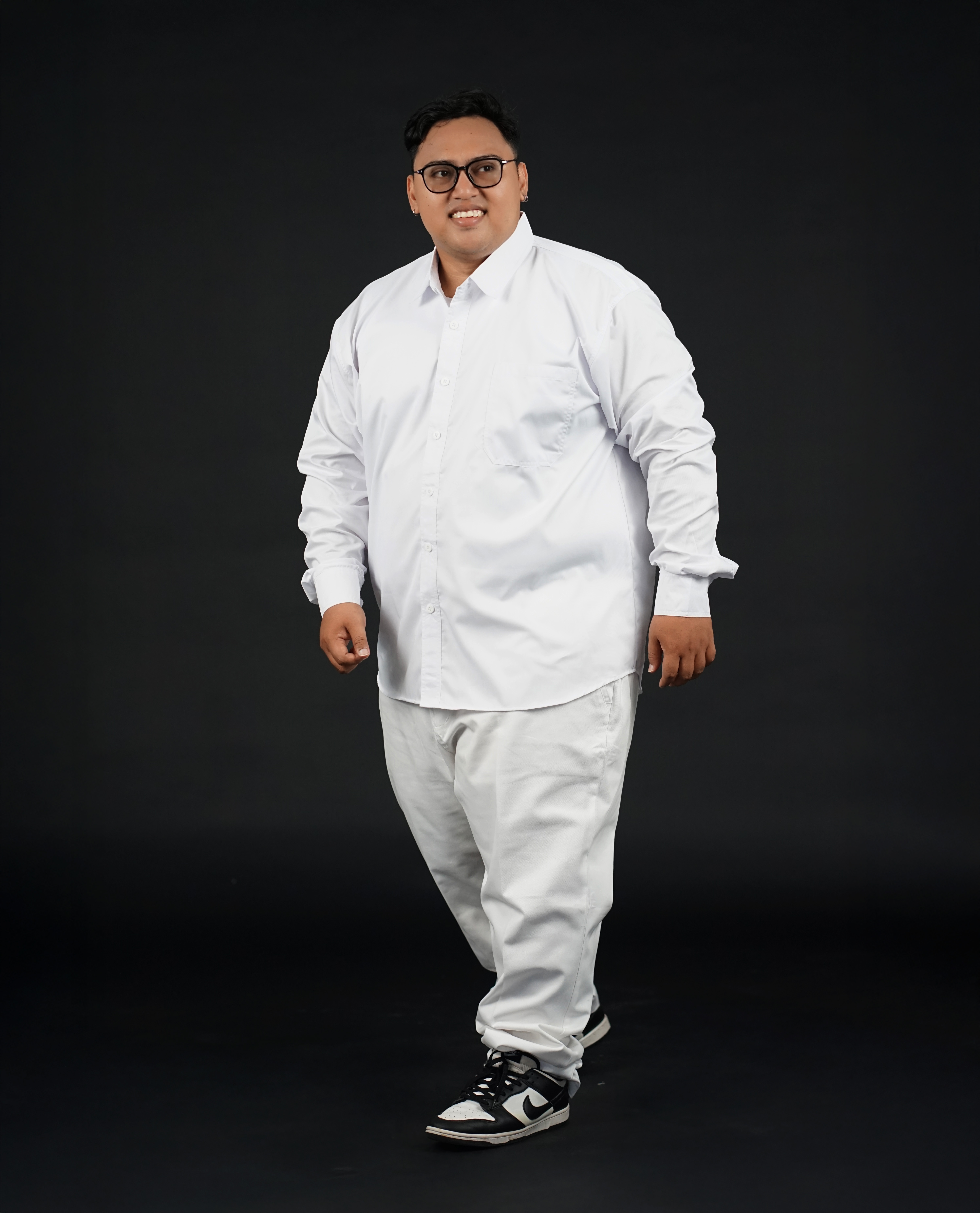 Kemeja Lengan Panjang Putih Big Size (3XL-8XL) | Big Jordan 4