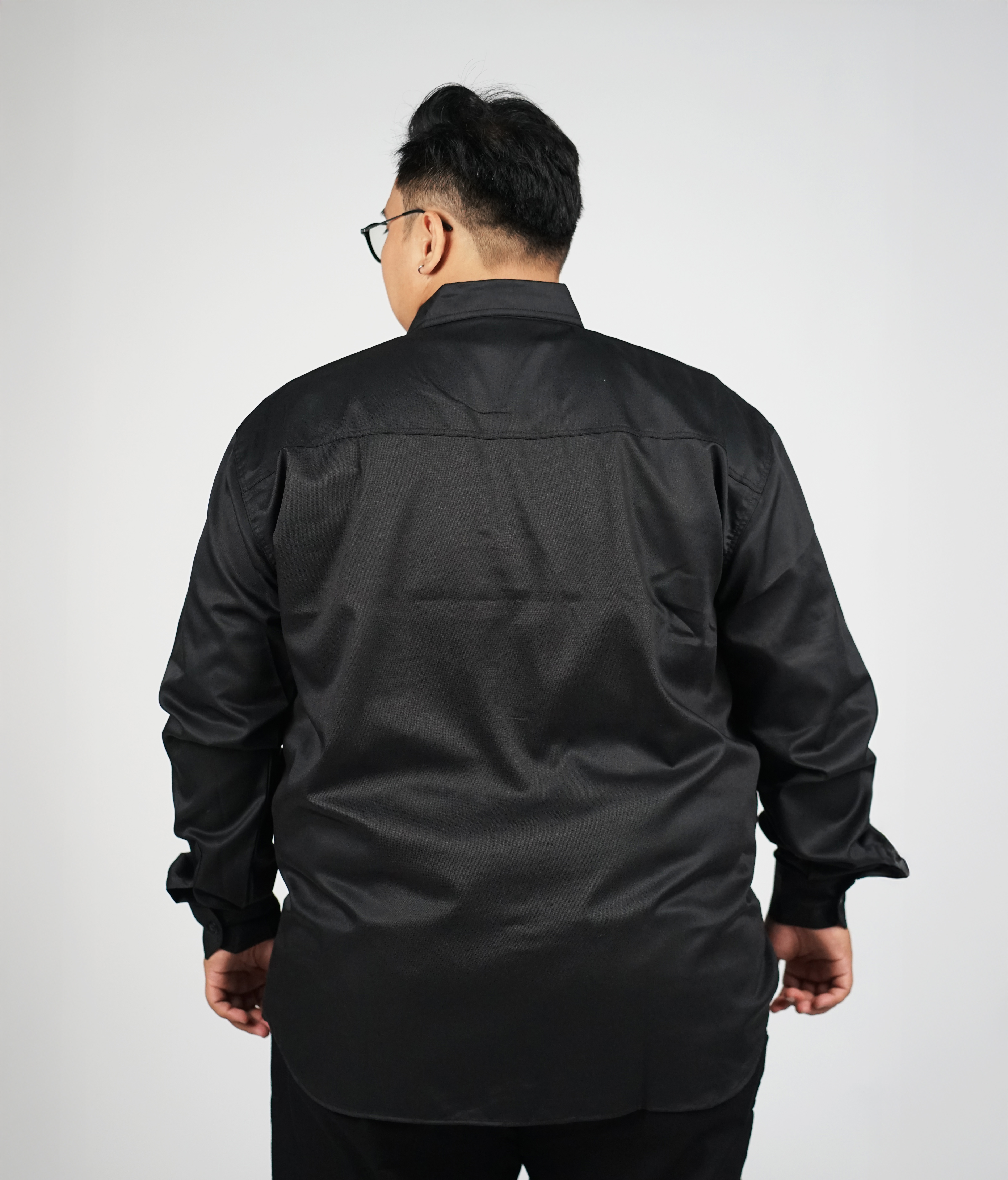 Kemeja Lengan Panjang Hitam Big Size (3XL-8XL) | Big Jordan 2