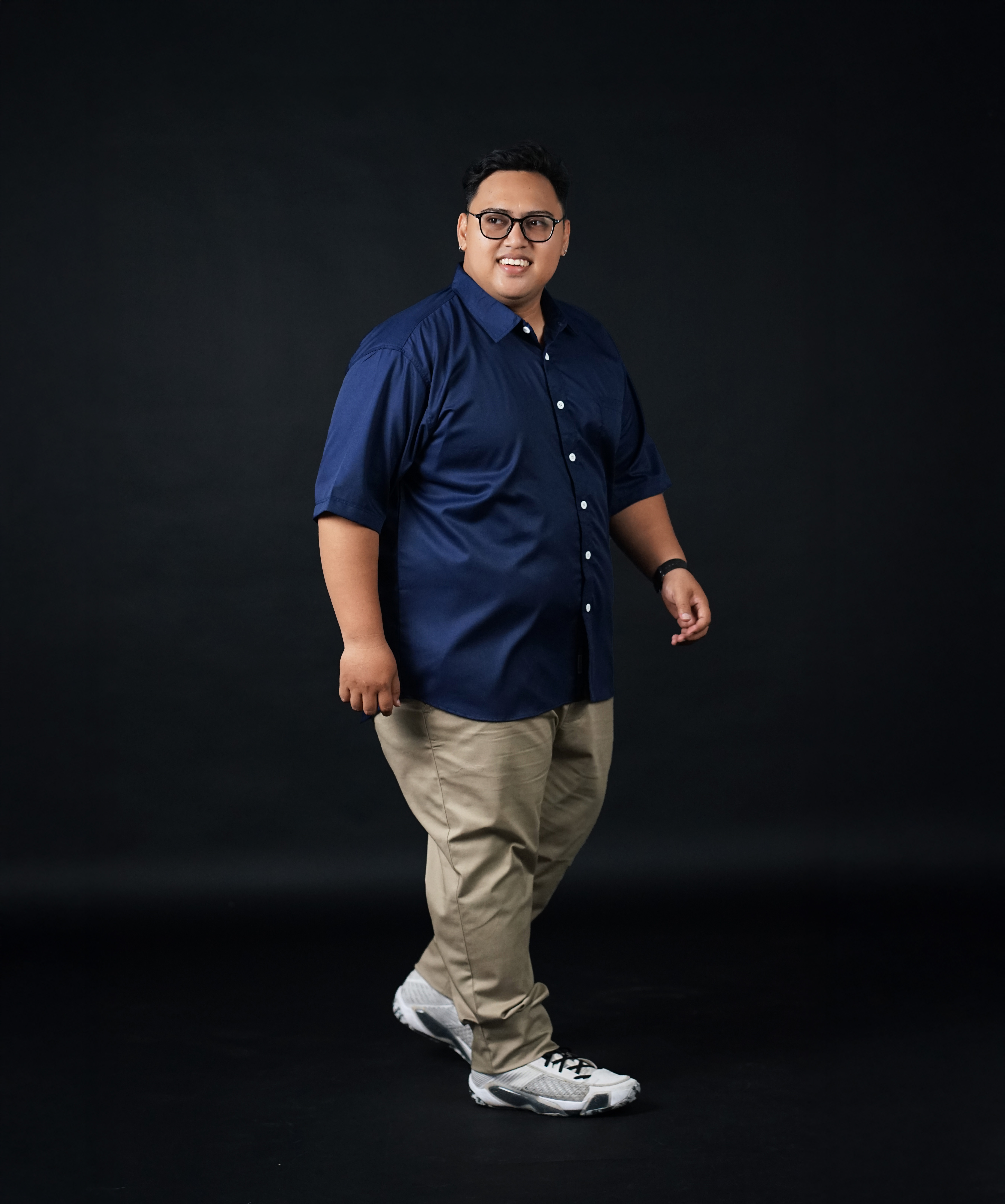 Kemeja Pria Big Size Polos Navy Lengan Pendek Ukuran Jumbo 3XL-8XL - BigJordan 4