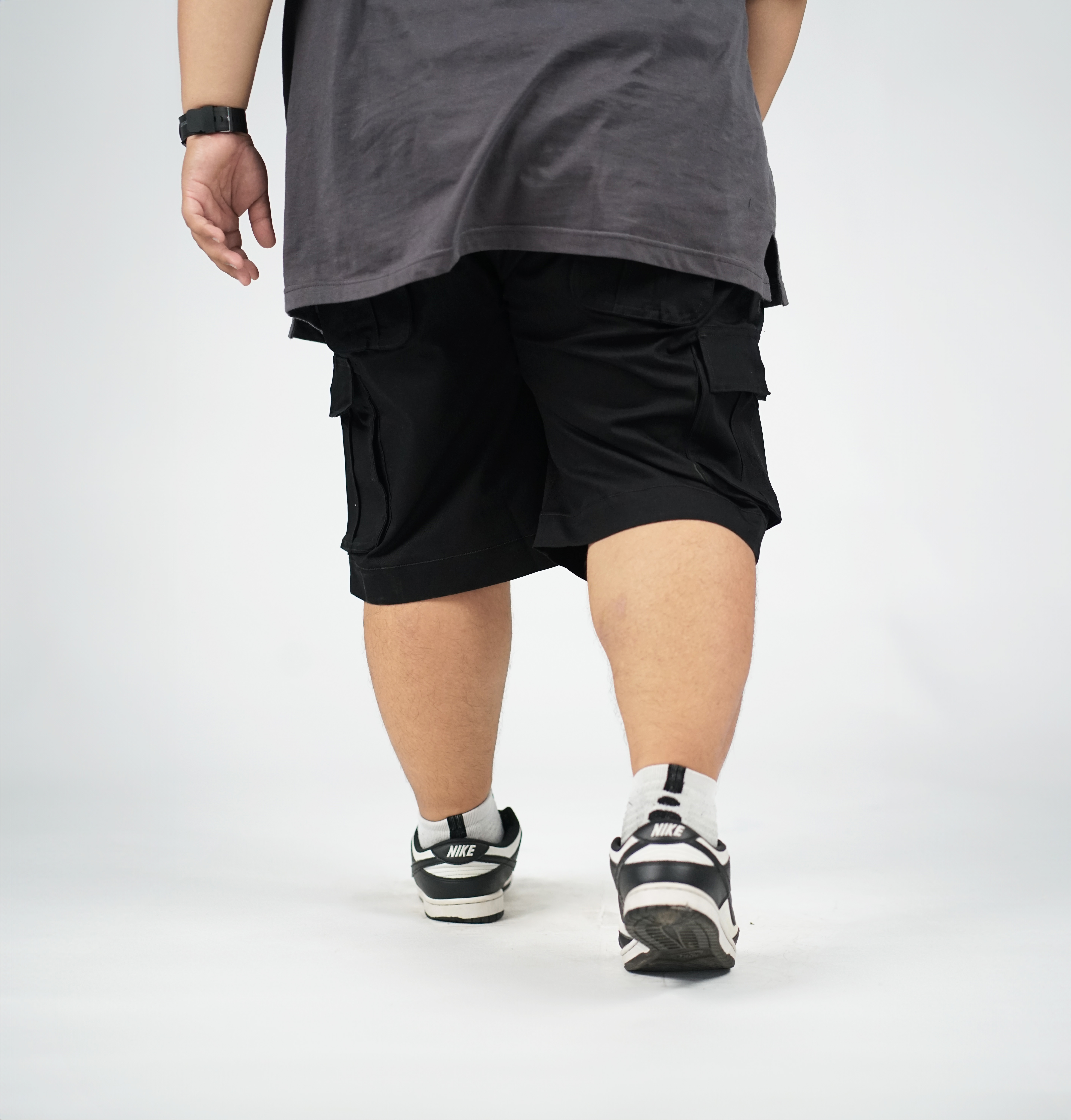 CELANA KARGO PENDEK HITAM 3