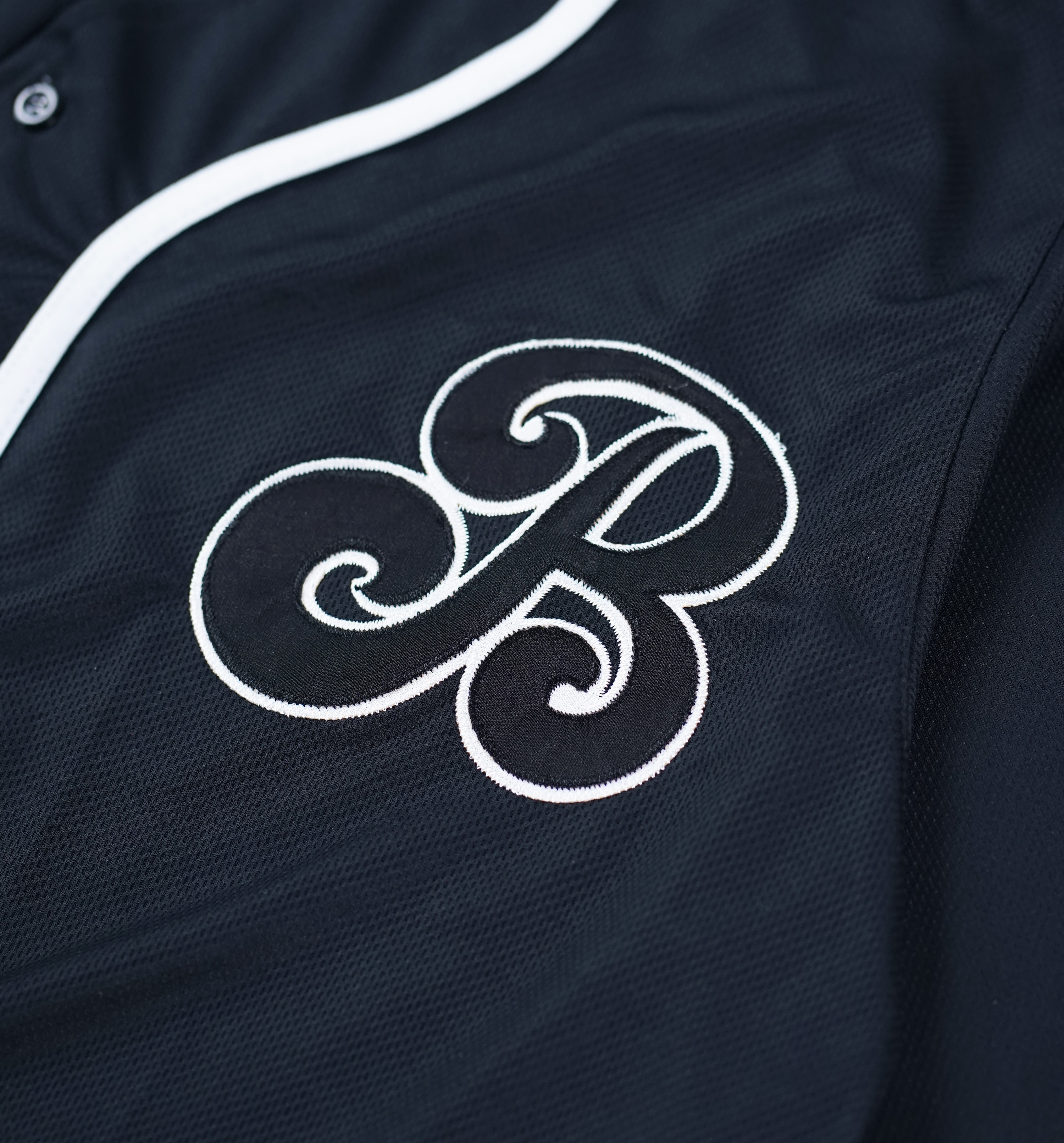 ANDREA - JERSEY BASEBALL HITAM 7