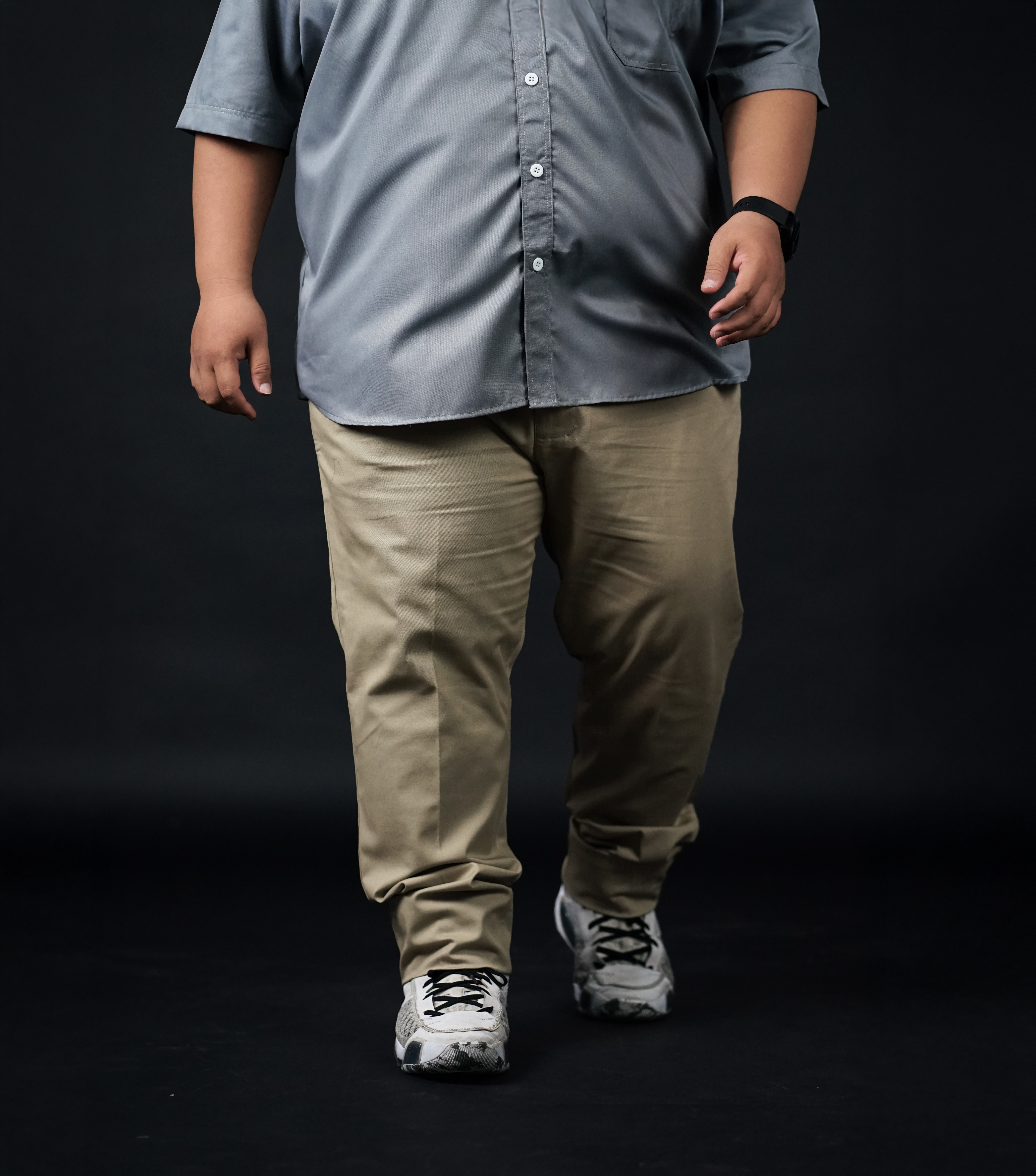 CELANA CHINO KHAKI 42 44 5