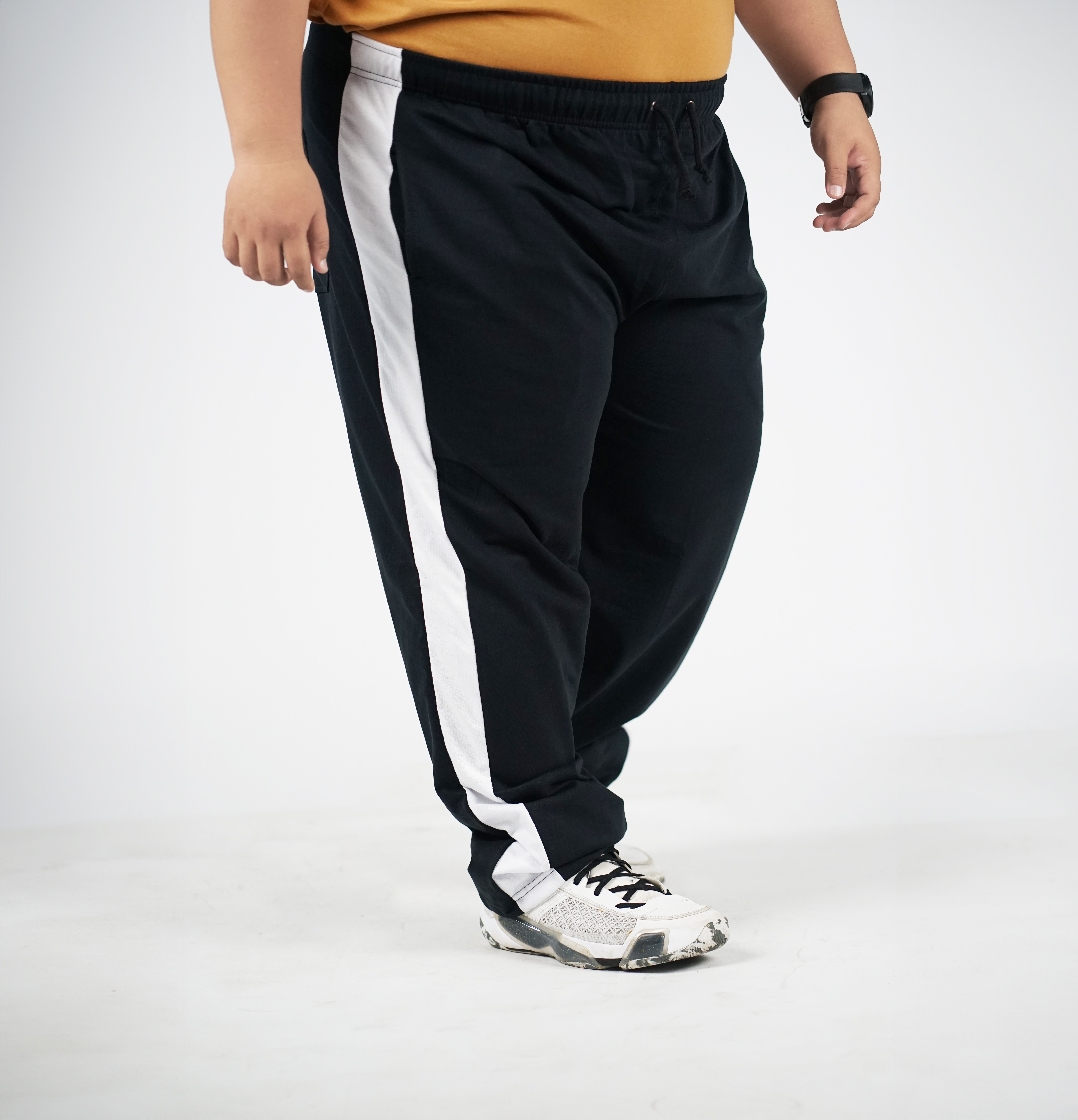 TRACKPANTS HITAM PUTIH BIG SIZE 42 44