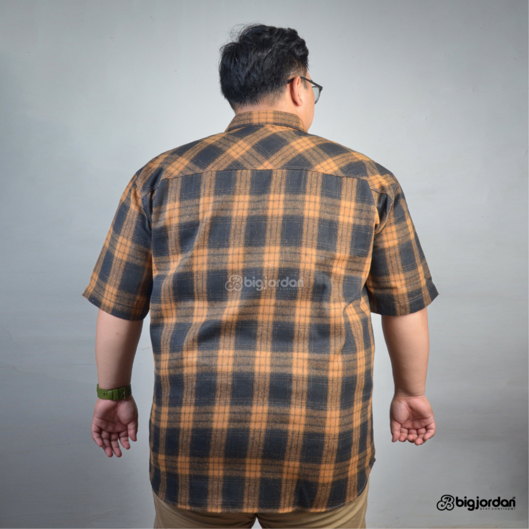 DERBINOV KEMEJA FLANNEL LENGAN PENDEK 4